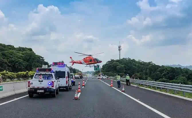 万州区高速公路汽车救援案例