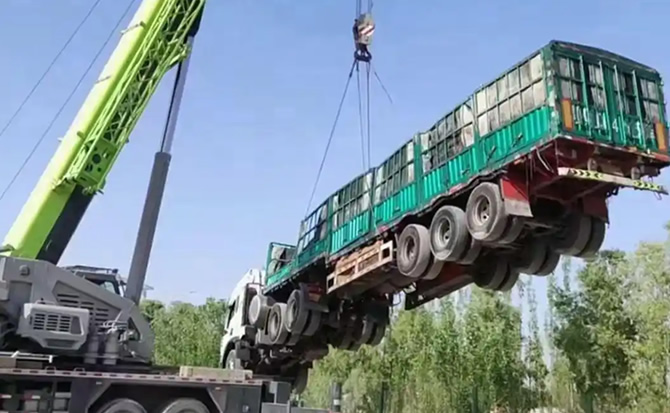 万州区道路脱困救援案例